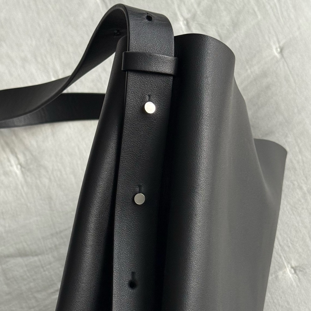 COS leather Shoulder Bag - Picture 5 of 10